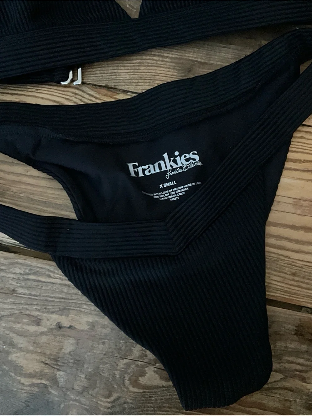 Frankies Bikinis classic black